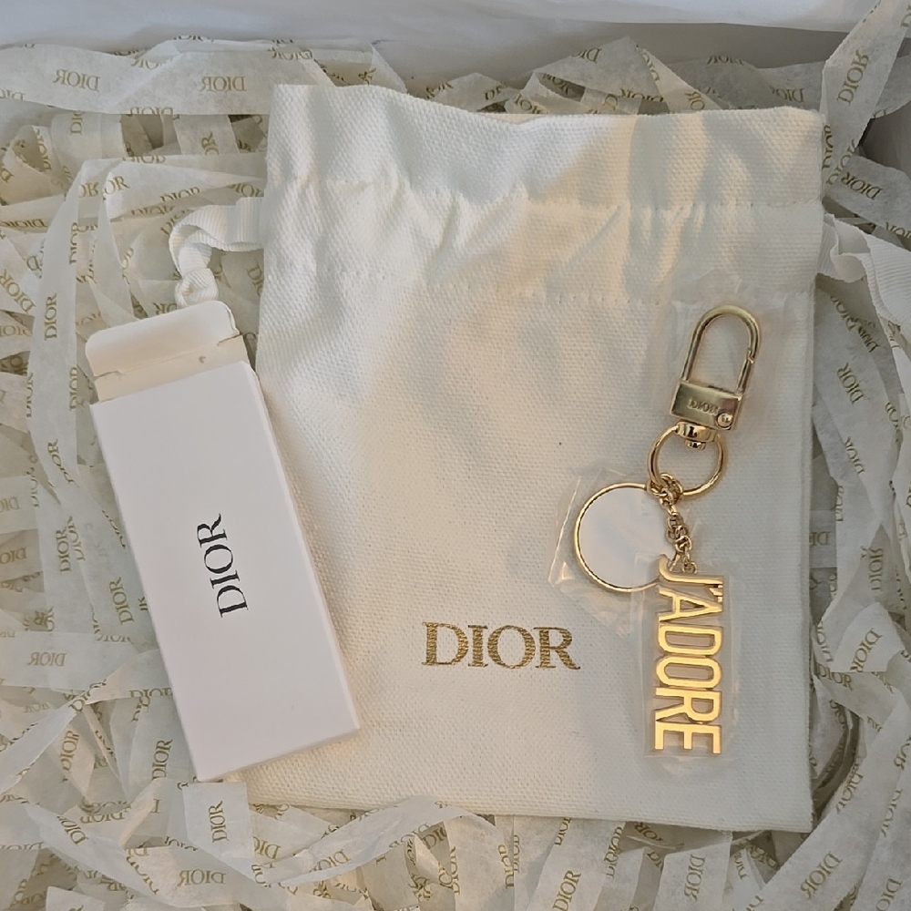 Dior J'adore Gold Keychain with Box +mini Pouch